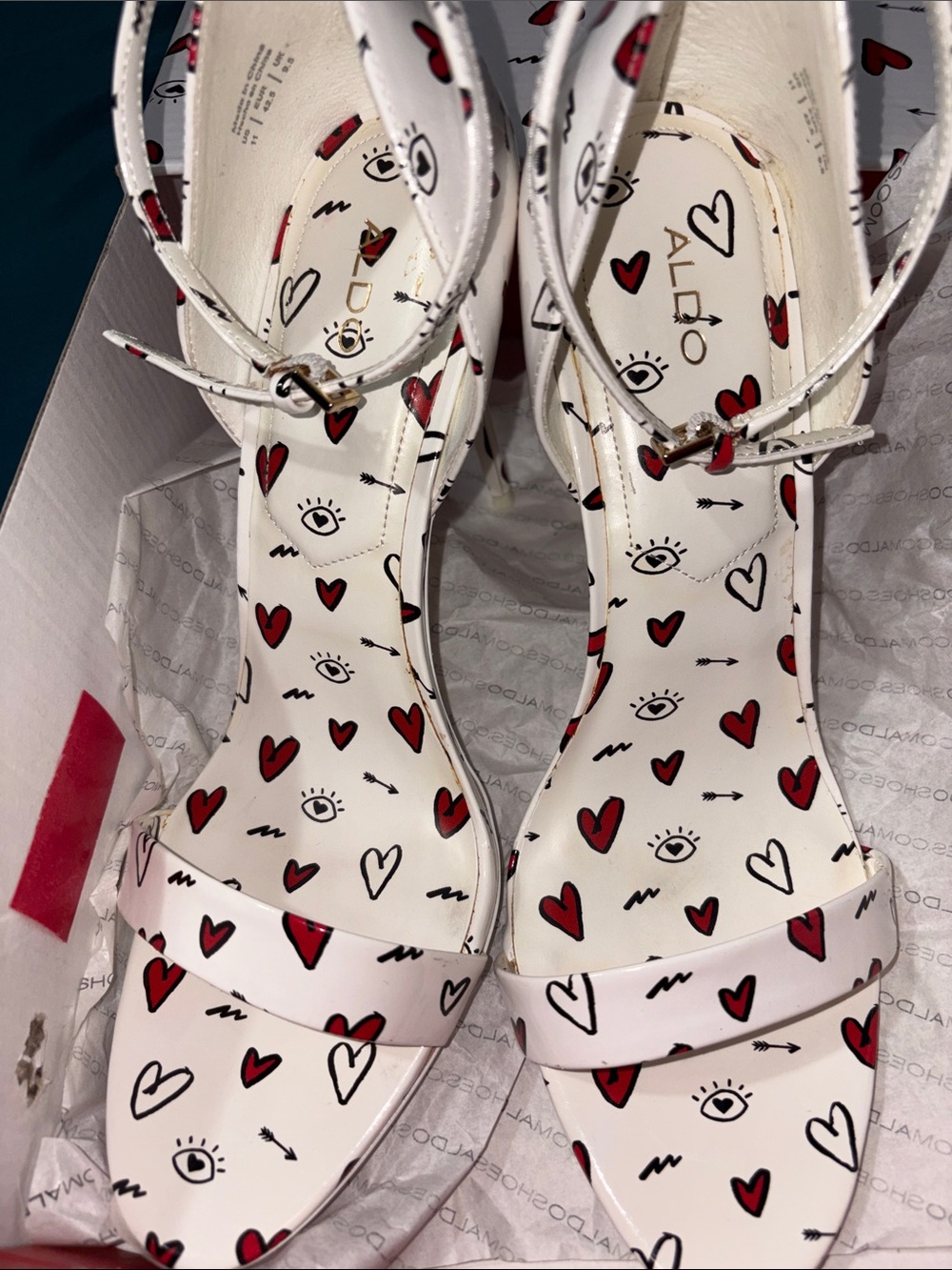 Aldo - White Ankle-Strap Heels with Red & Black Eye doodle- Heart Print -Size 11 - Picture 3 of 16